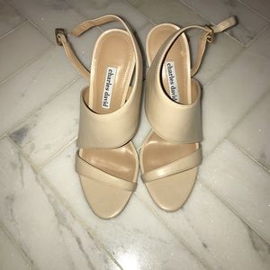 Charles David EUC Nude Sandals - Size 8